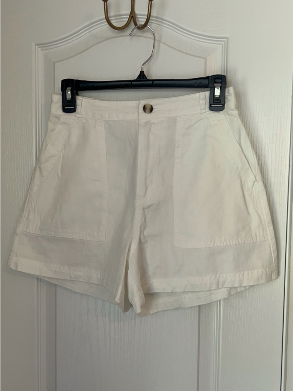 White High-Waist Cotton Shorts